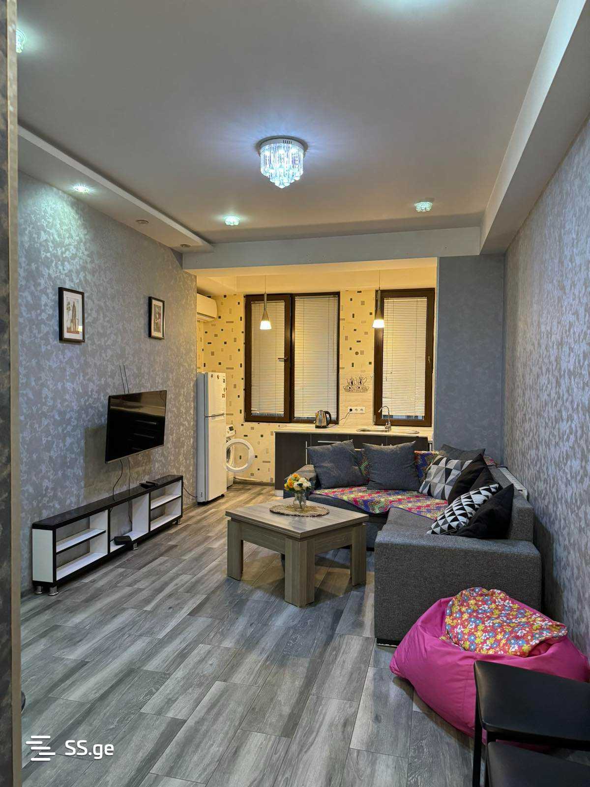 3 Room Flat Daily Rent. Saburtalo, 1 of 12