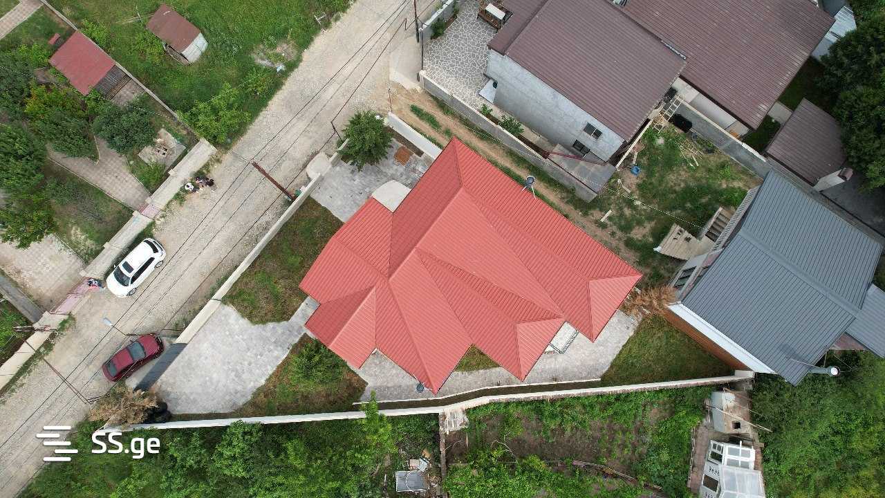 8 Room Private House For Sale view 6