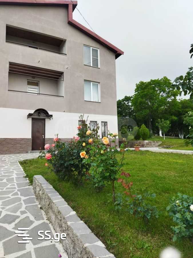 10 Room Private House For Rent. Mukhattskaro view 1
