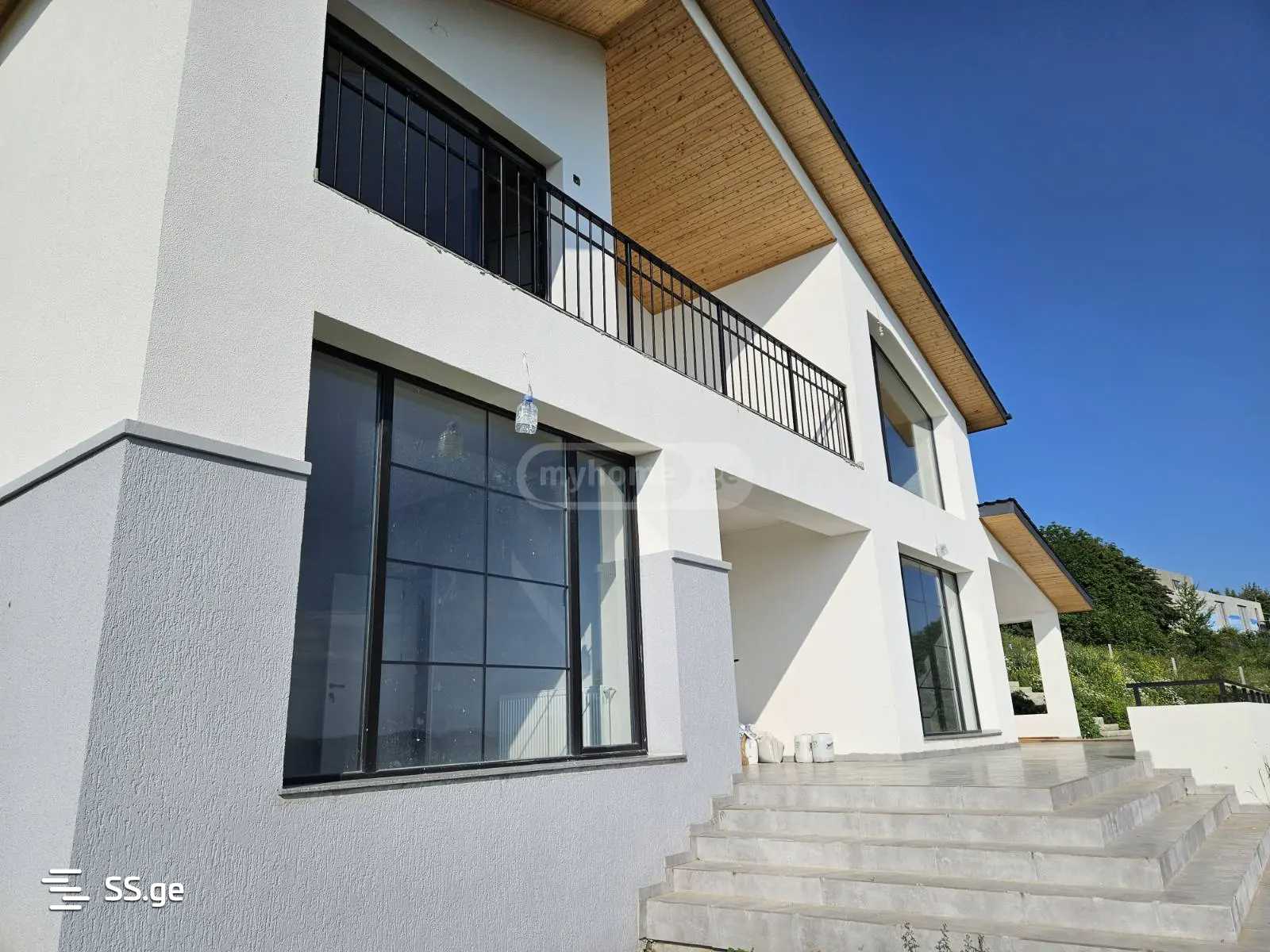 6 Room Private House For Rent. Betania view 3