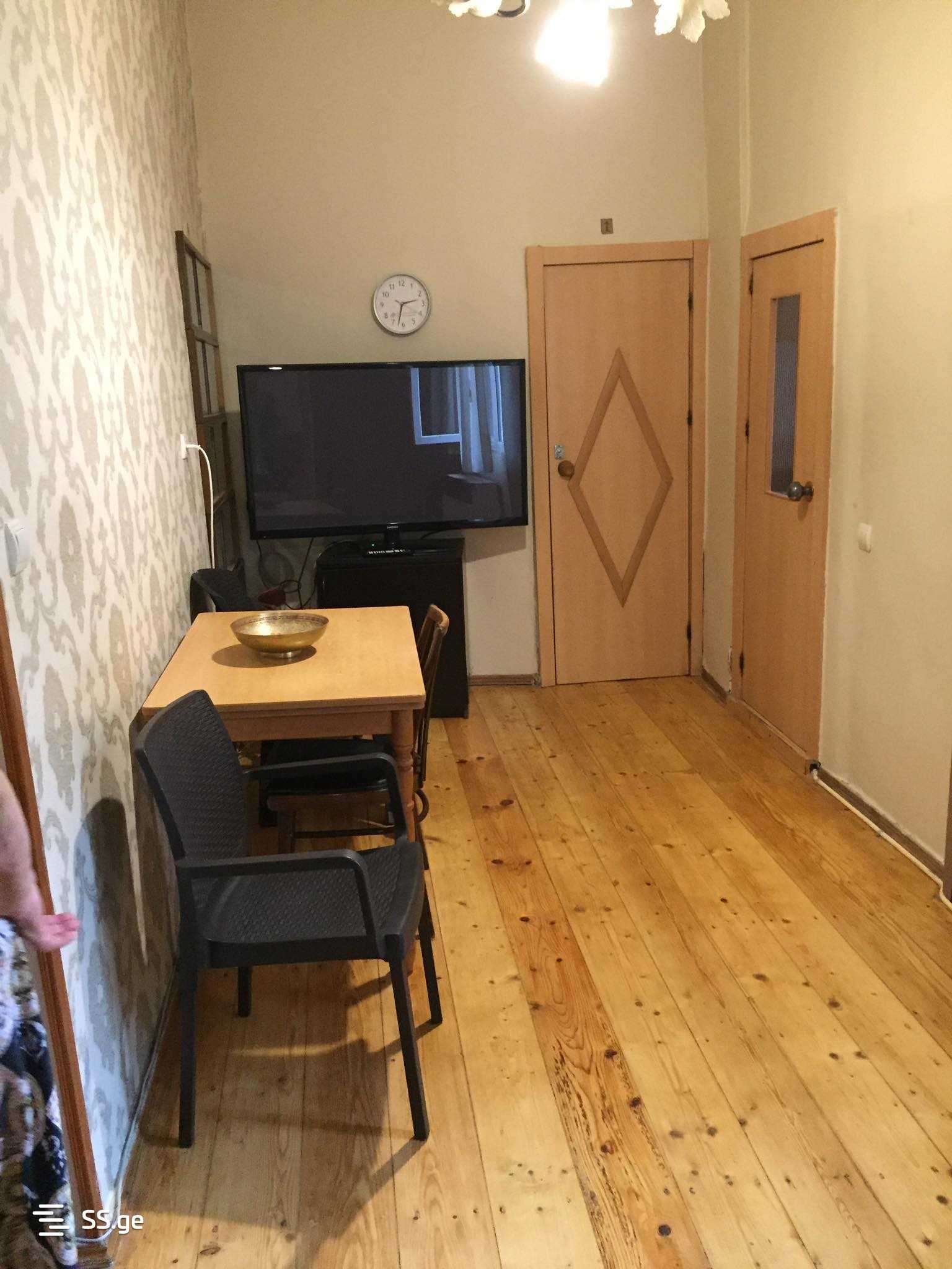 3 Room Private House For Sale view 6