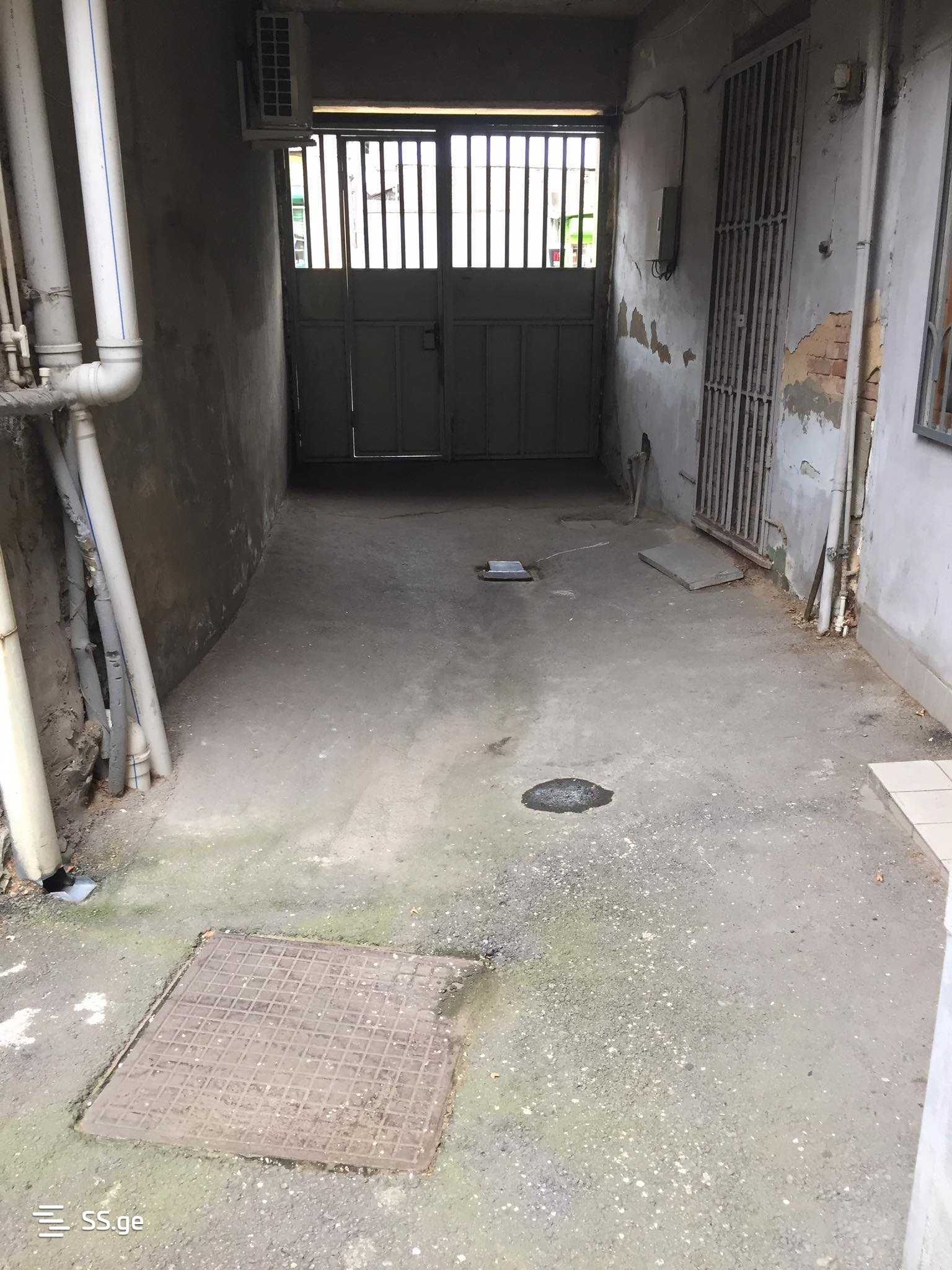 3 Room Private House For Sale view 9