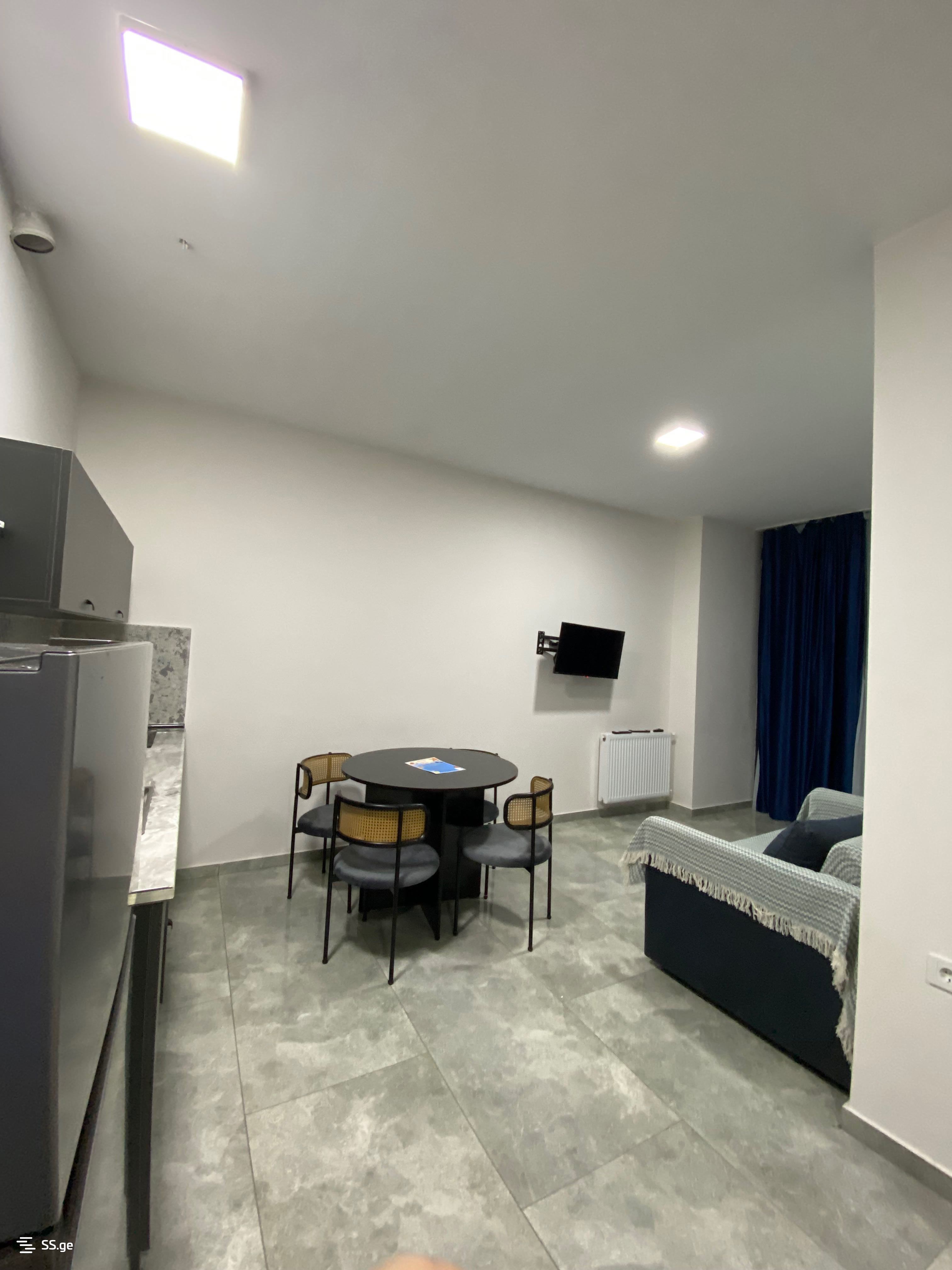 1 room Flat Daily rent. Batumi - Widok 2
