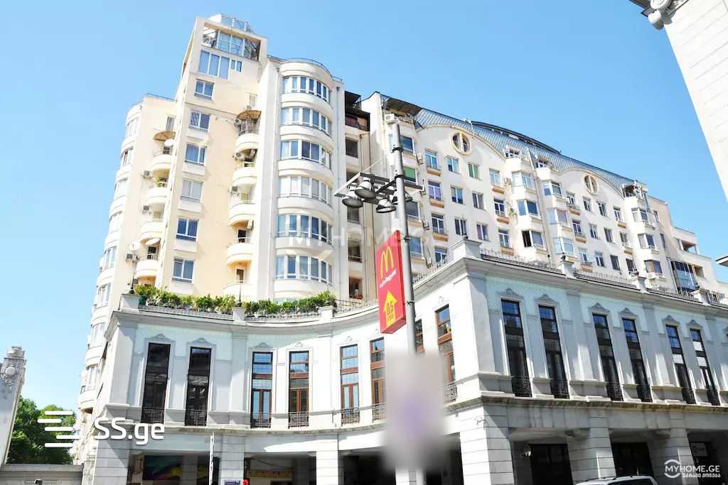 3 Room Flat Daily Rent. Chugureti view 3