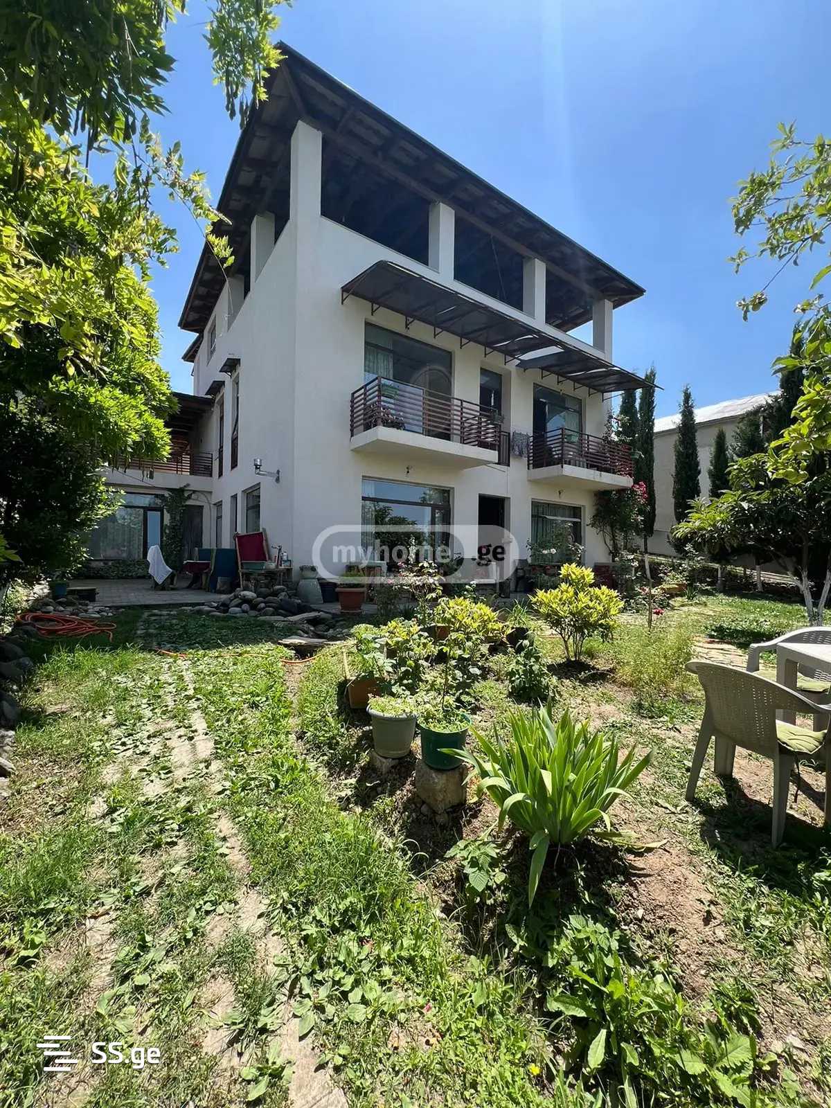 10 Room Flat For Sale view 2