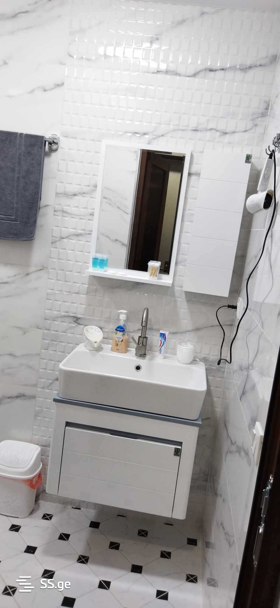 2 Room Flat Daily Rent. Kutaisi view 10