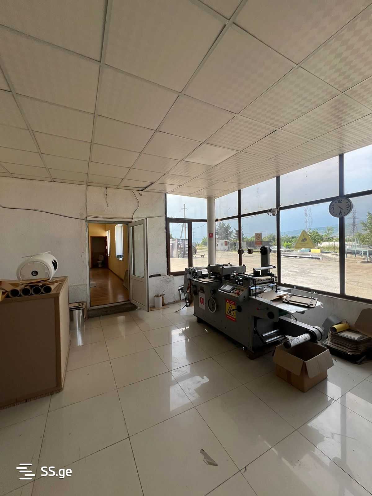 Продажа Store-Industrial Property в церовани view 4