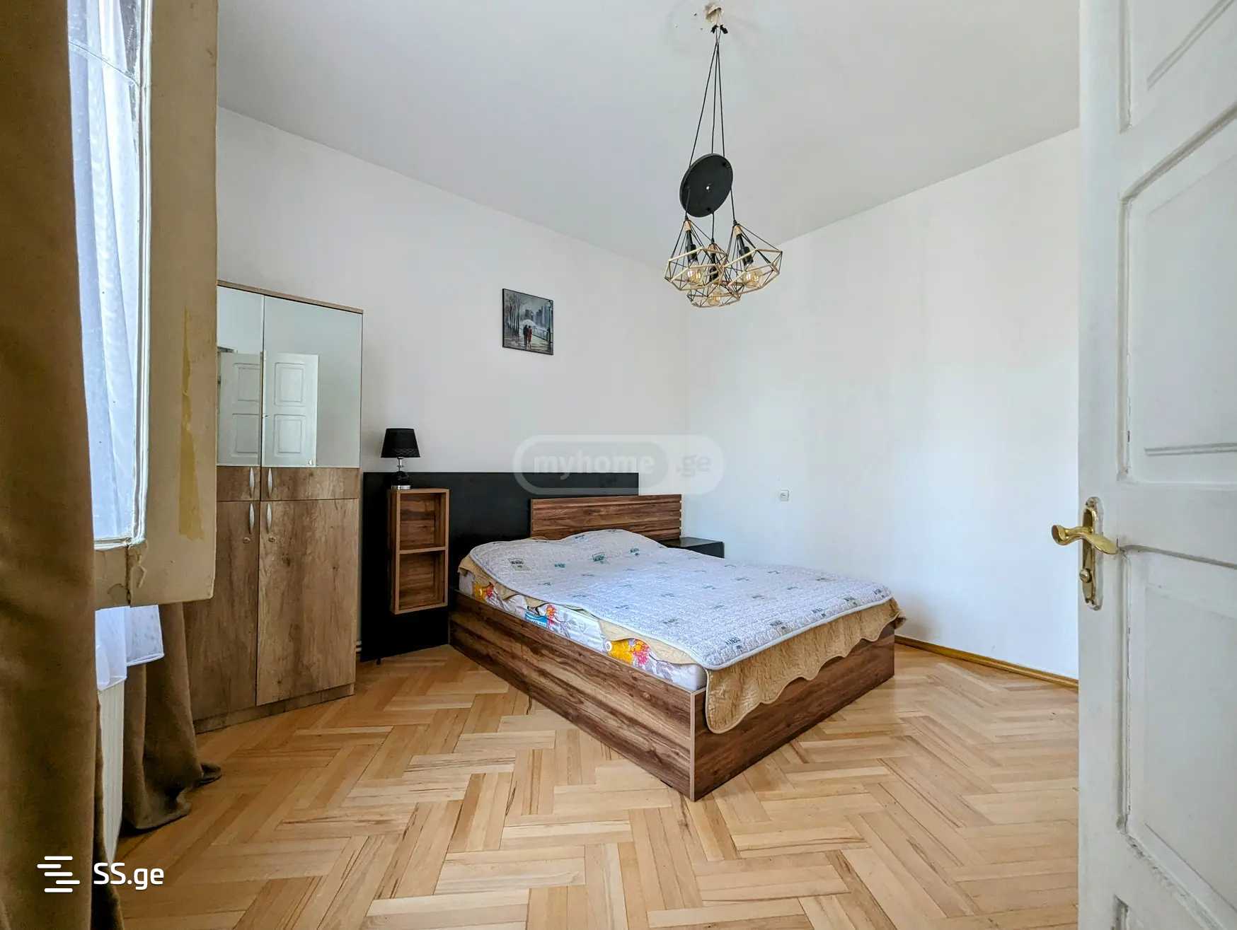 7 Room Private House For Rent. Chugureti, 1 of 11