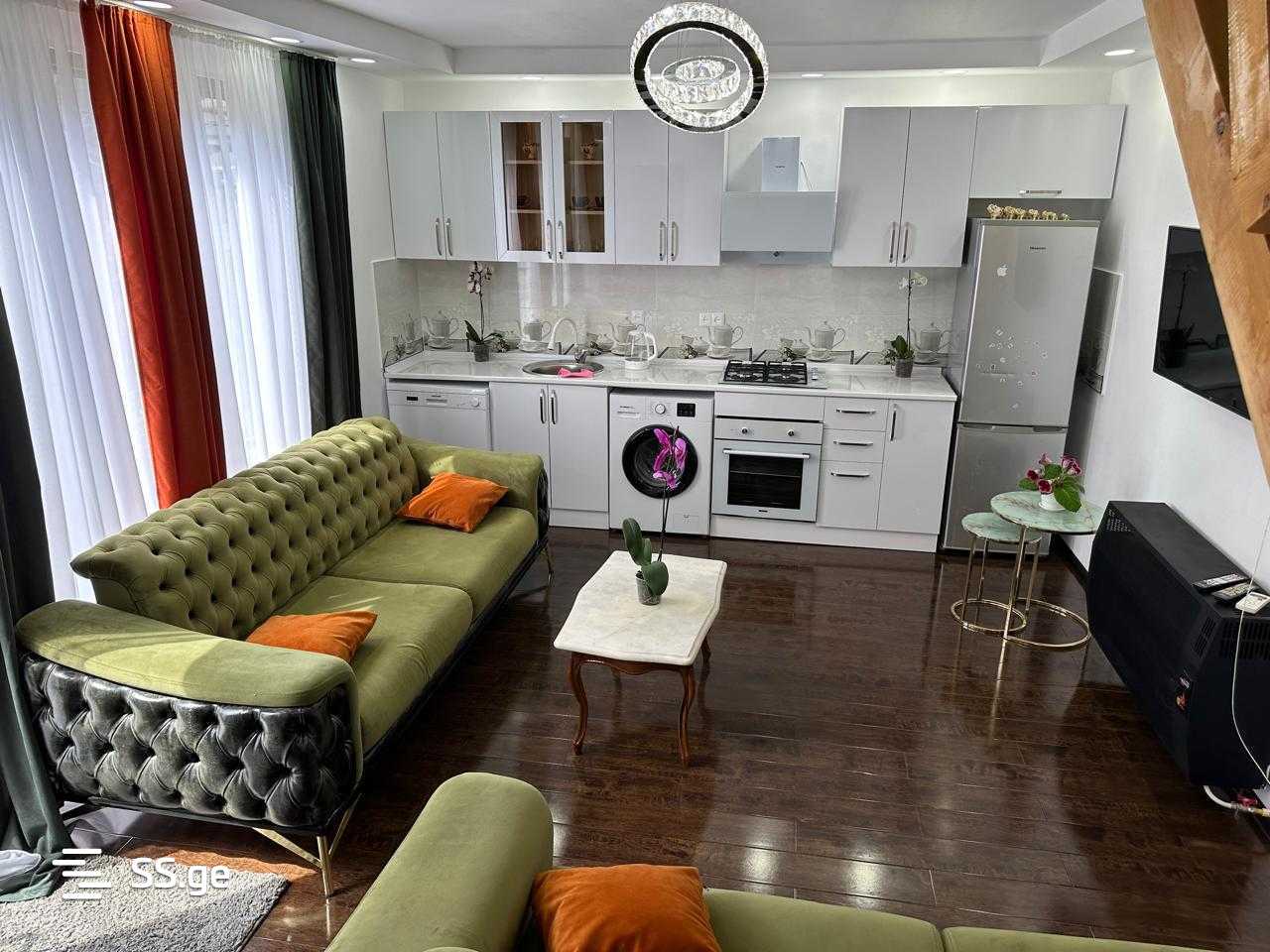 3 Room Private House Daily Rent. Kobuleti, 1 of 12