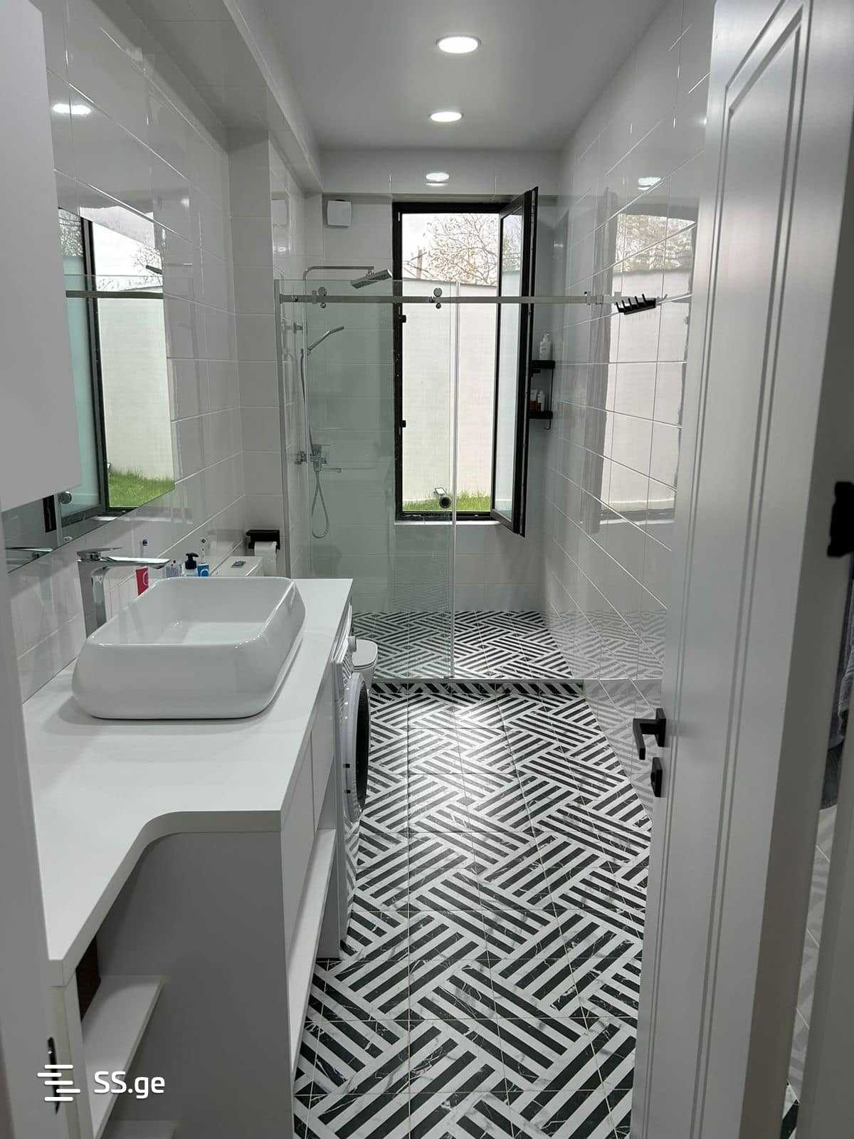 10 Room Private House For Sale view 12