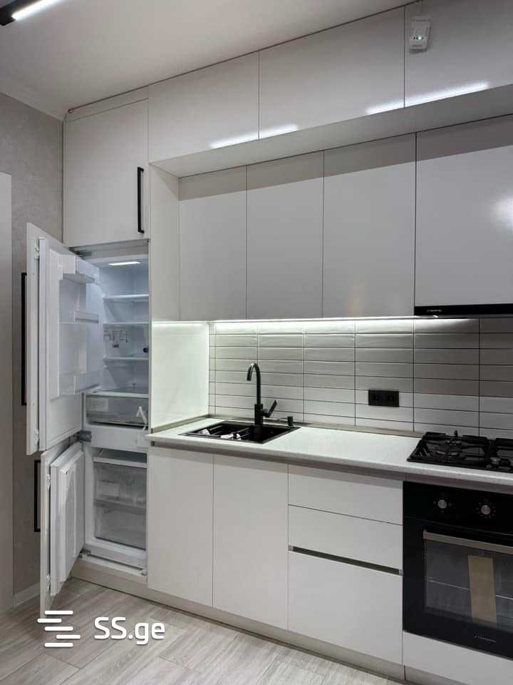 3 Room Flat For Sale view 6