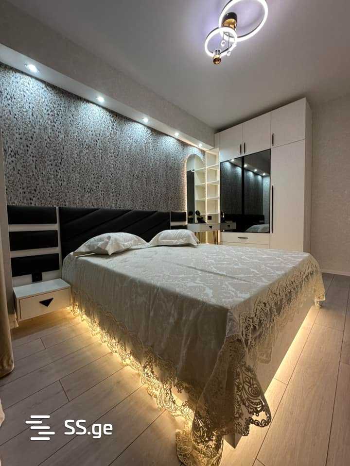 3 Room Flat For Sale view 1