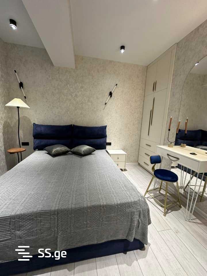 3 Room Flat For Sale view 2
