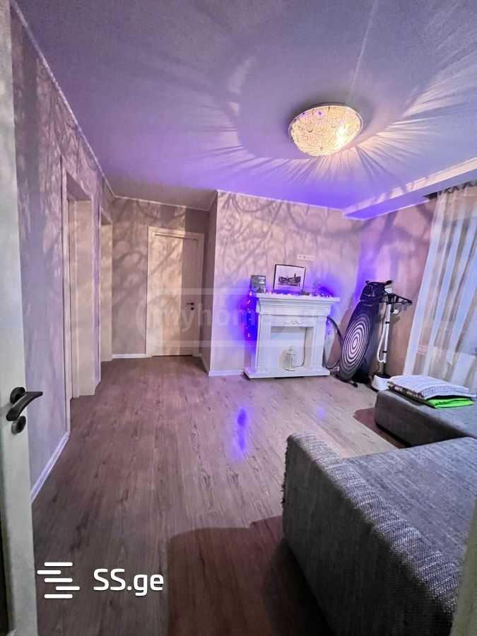 8 Room Private House For Rent. Martkofi view 4