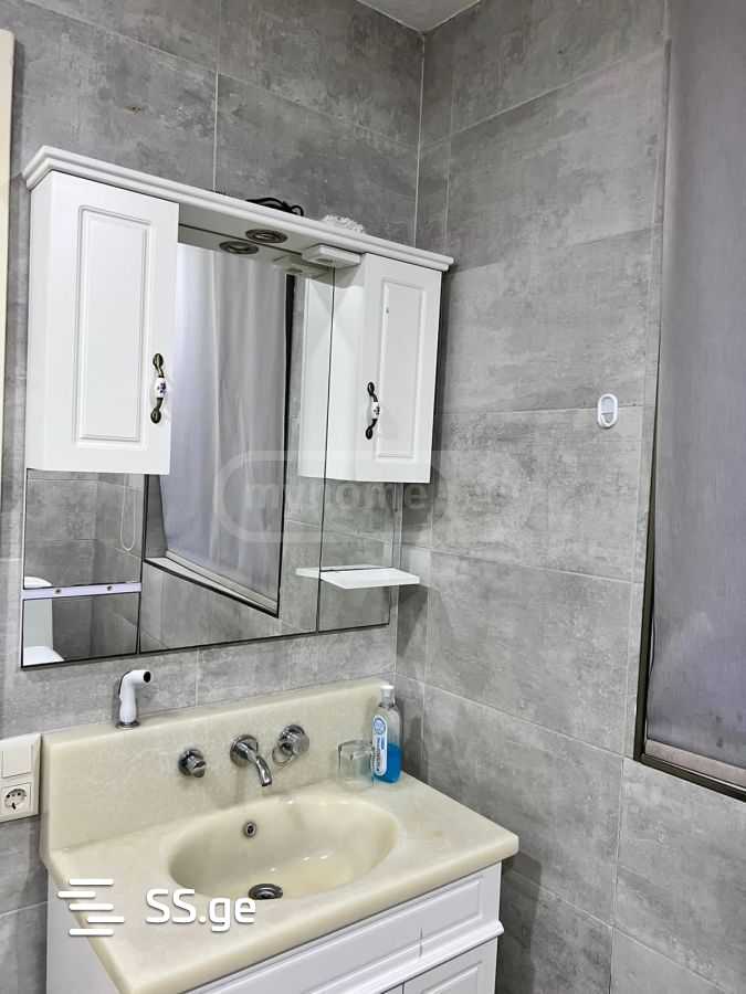 8 Room Private House For Rent. Martkofi view 10