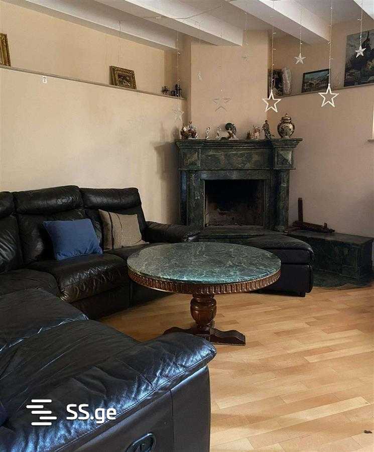 6 Room Private House For Rent. Chugureti view 3