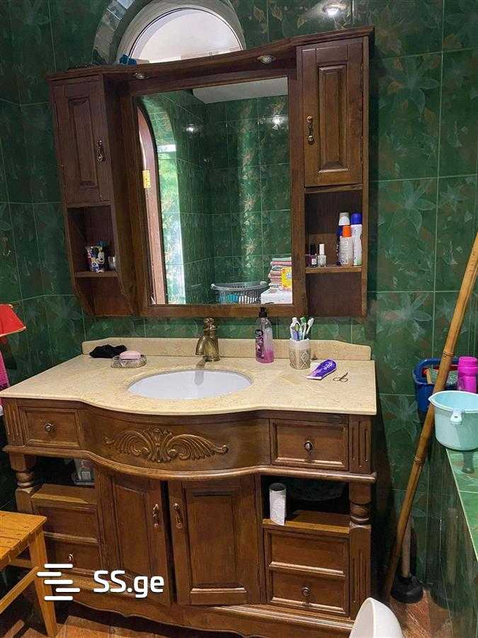 6 Room Private House For Rent. Chugureti view 5