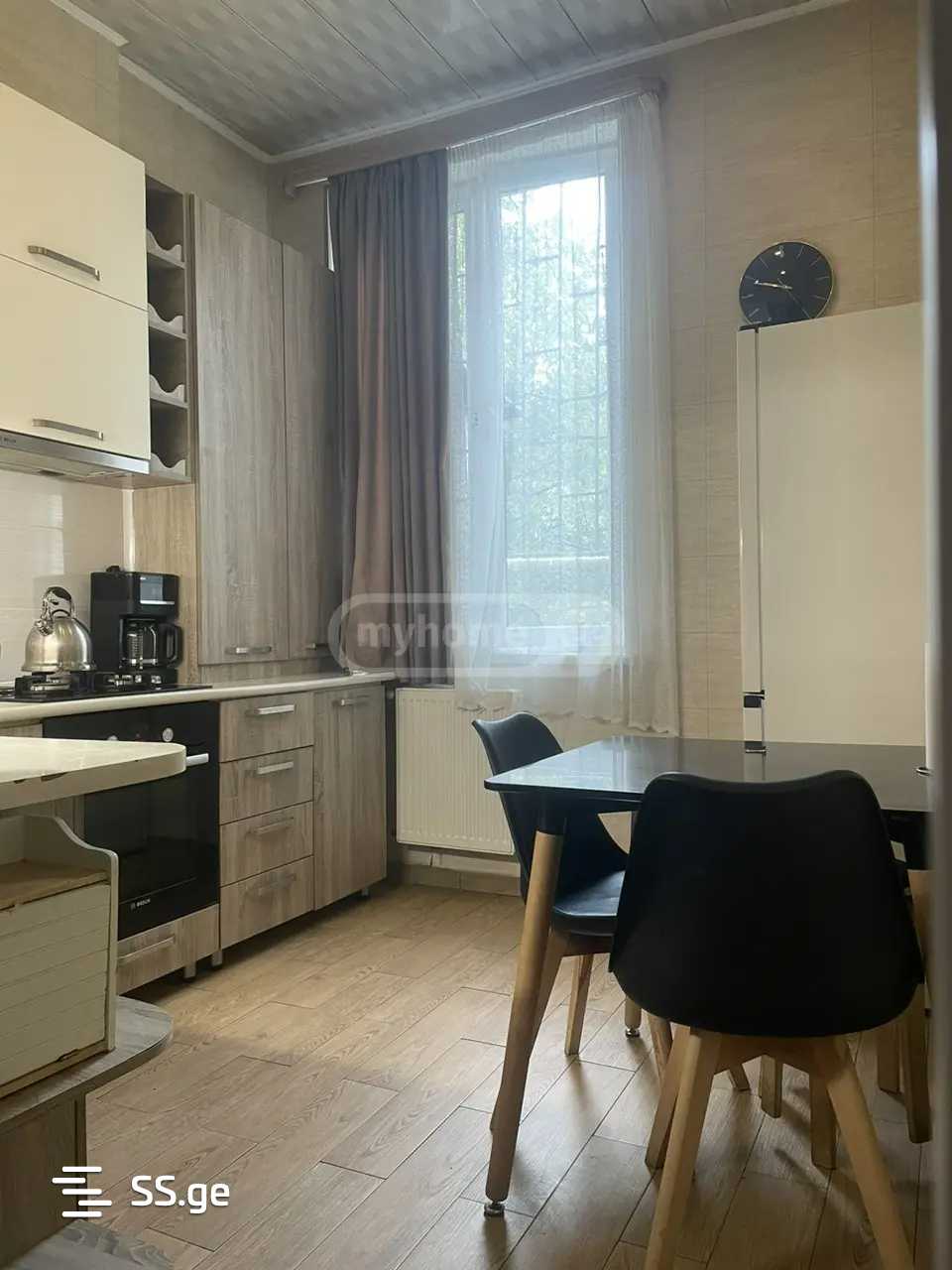 3 Room Flat For Rent. Isani view 1