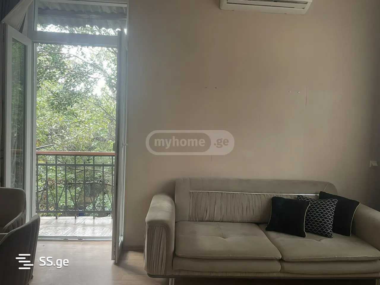 3 Room Flat For Rent. Isani view 4