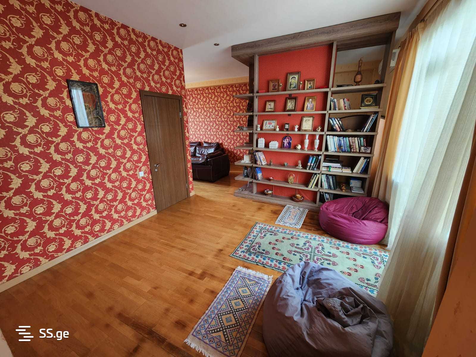4 Room Flat For Sale view 3
