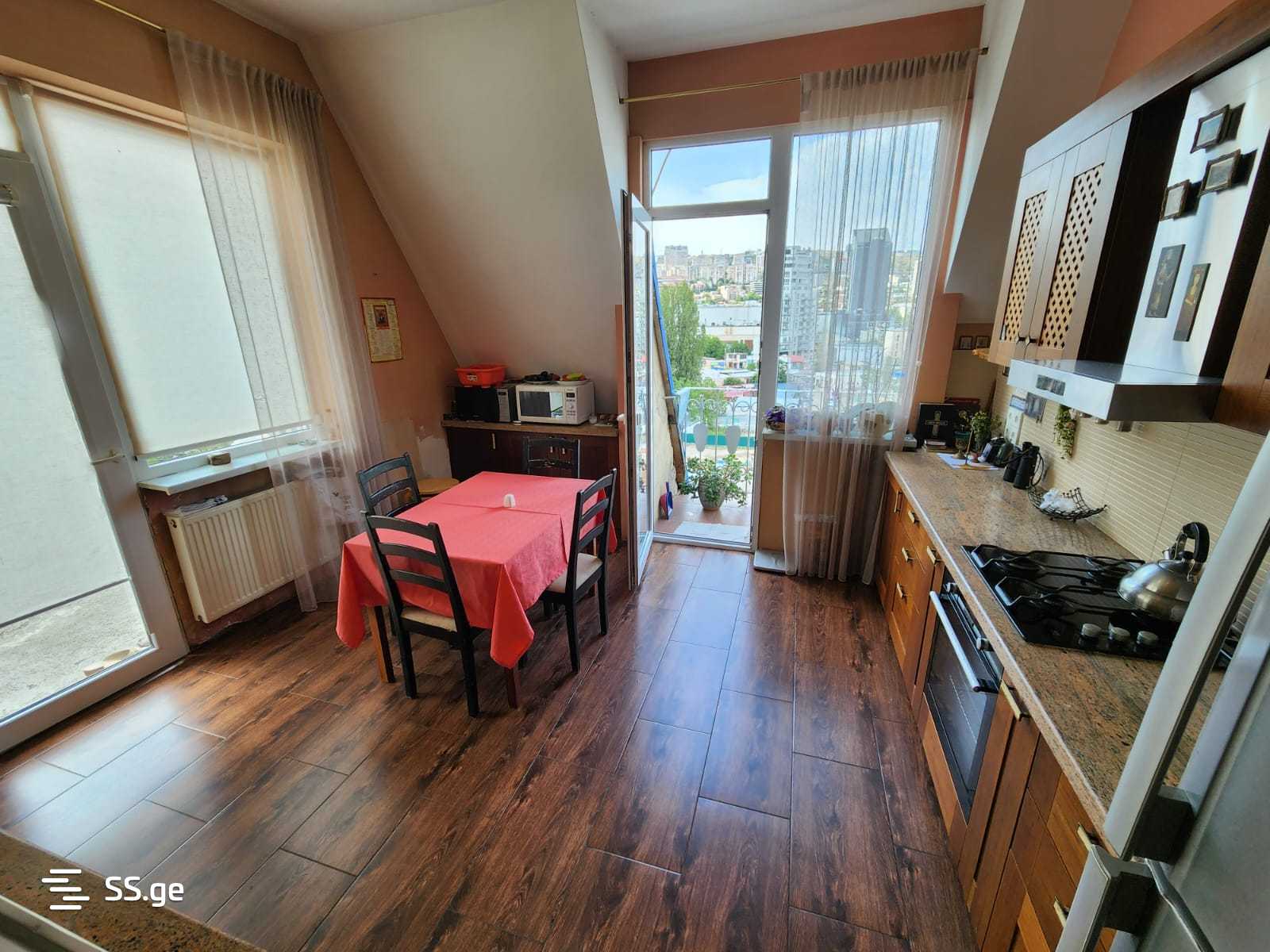 4 Room Flat For Sale view 10