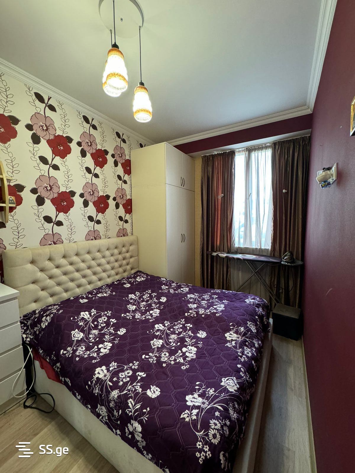 3 Room Flat For Sale view 1