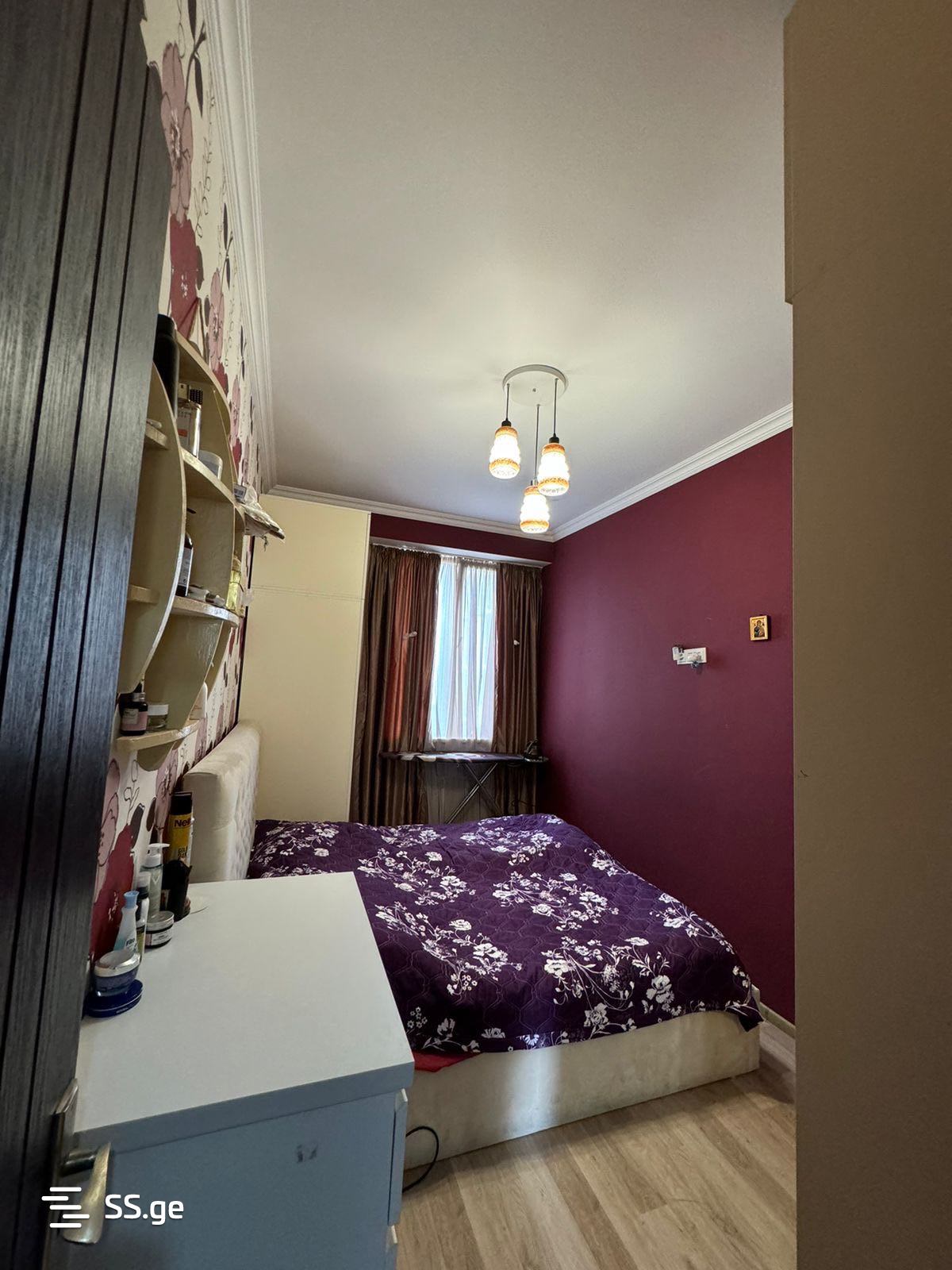 3 Room Flat For Sale view 4