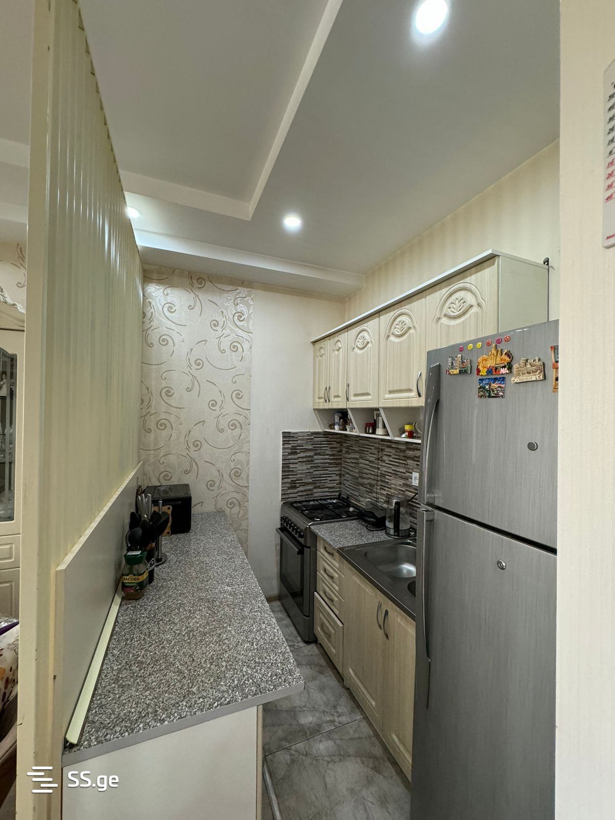 3 Room Flat For Sale view 9