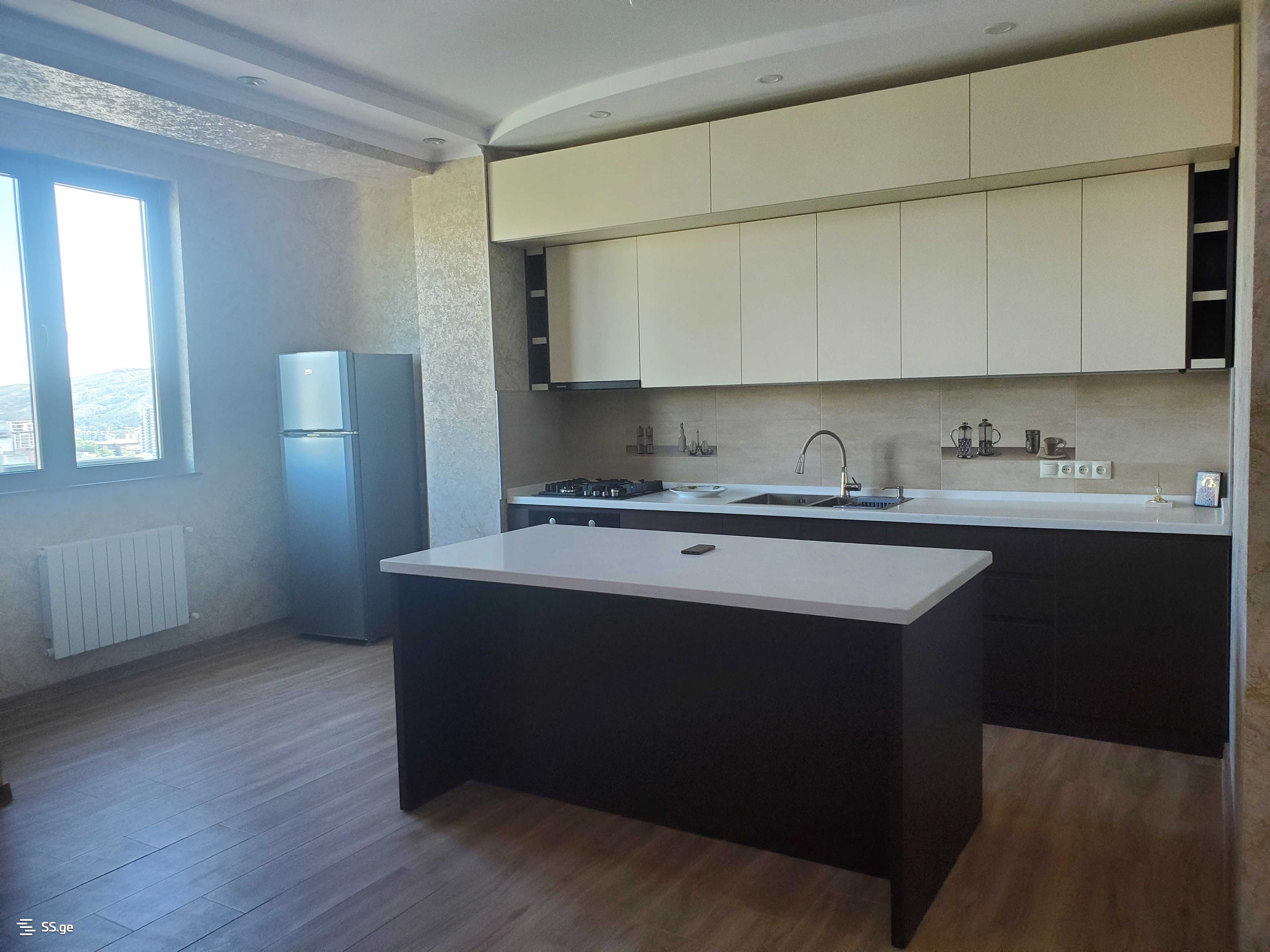 3 Room Flat For Rent. Avlabari view 6