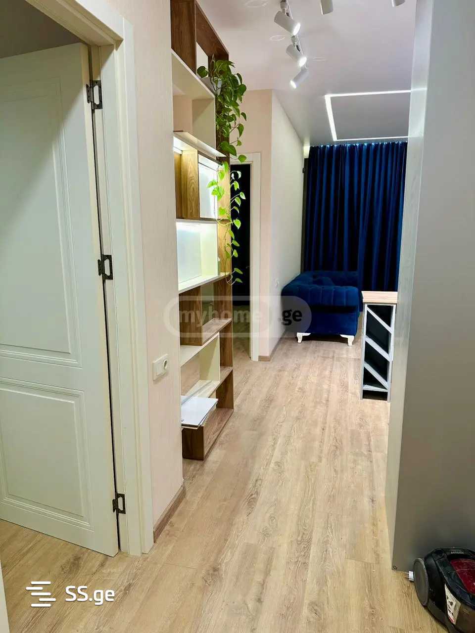 3 Room Flat For Sale view 2
