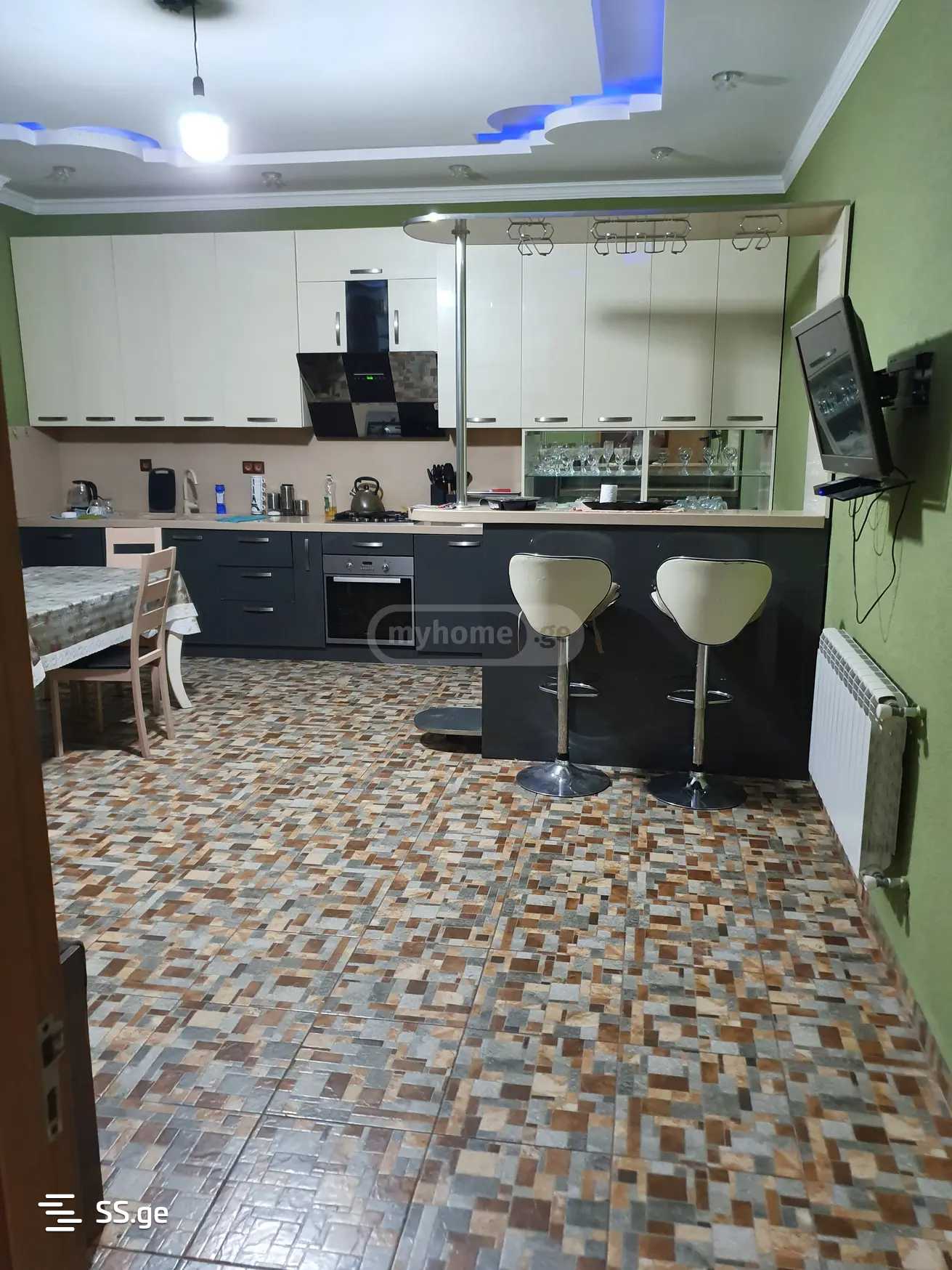 8 Room Private House For Rent. Ivertubani view 3