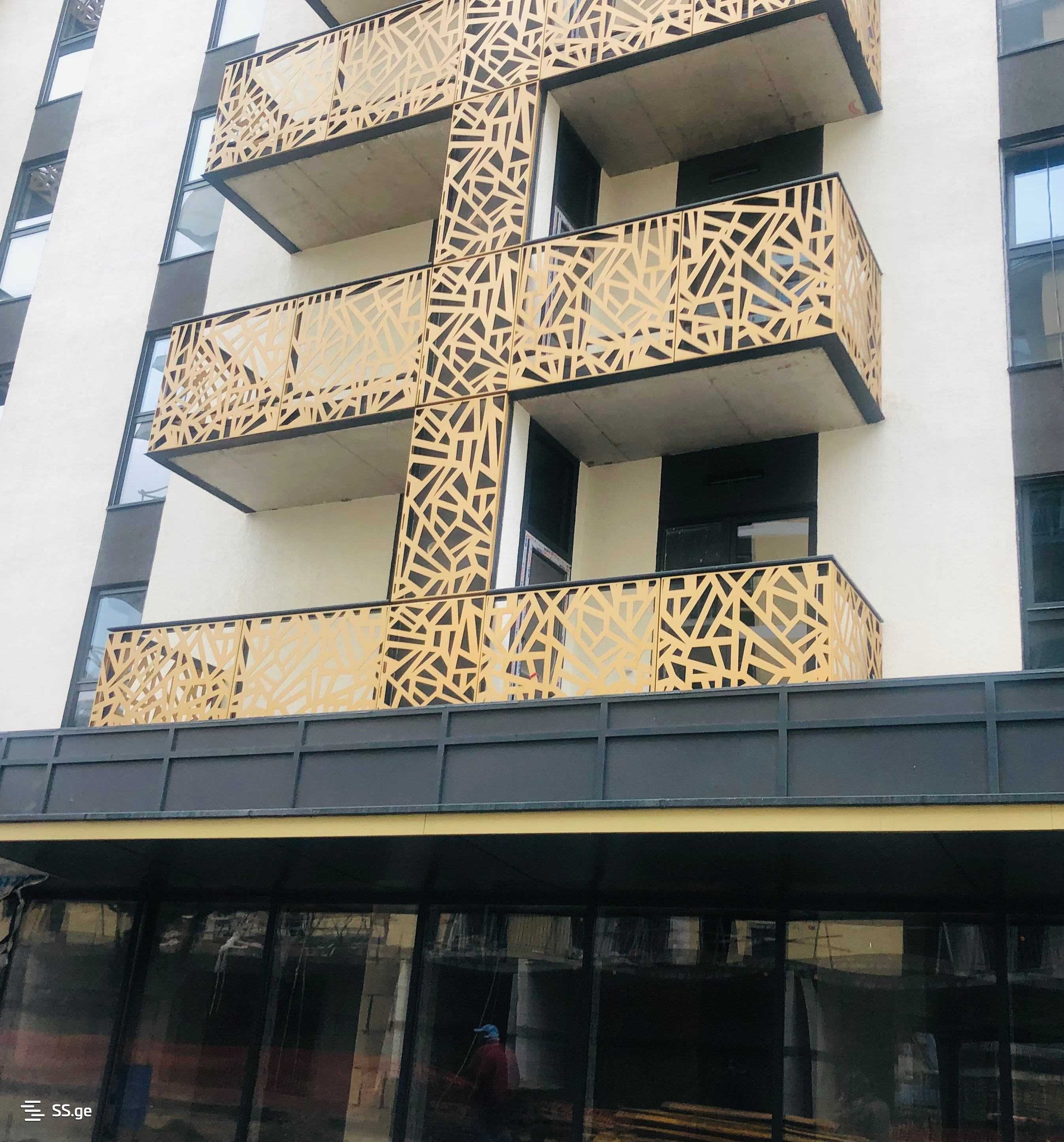 3 Room Flat For Sale view 1