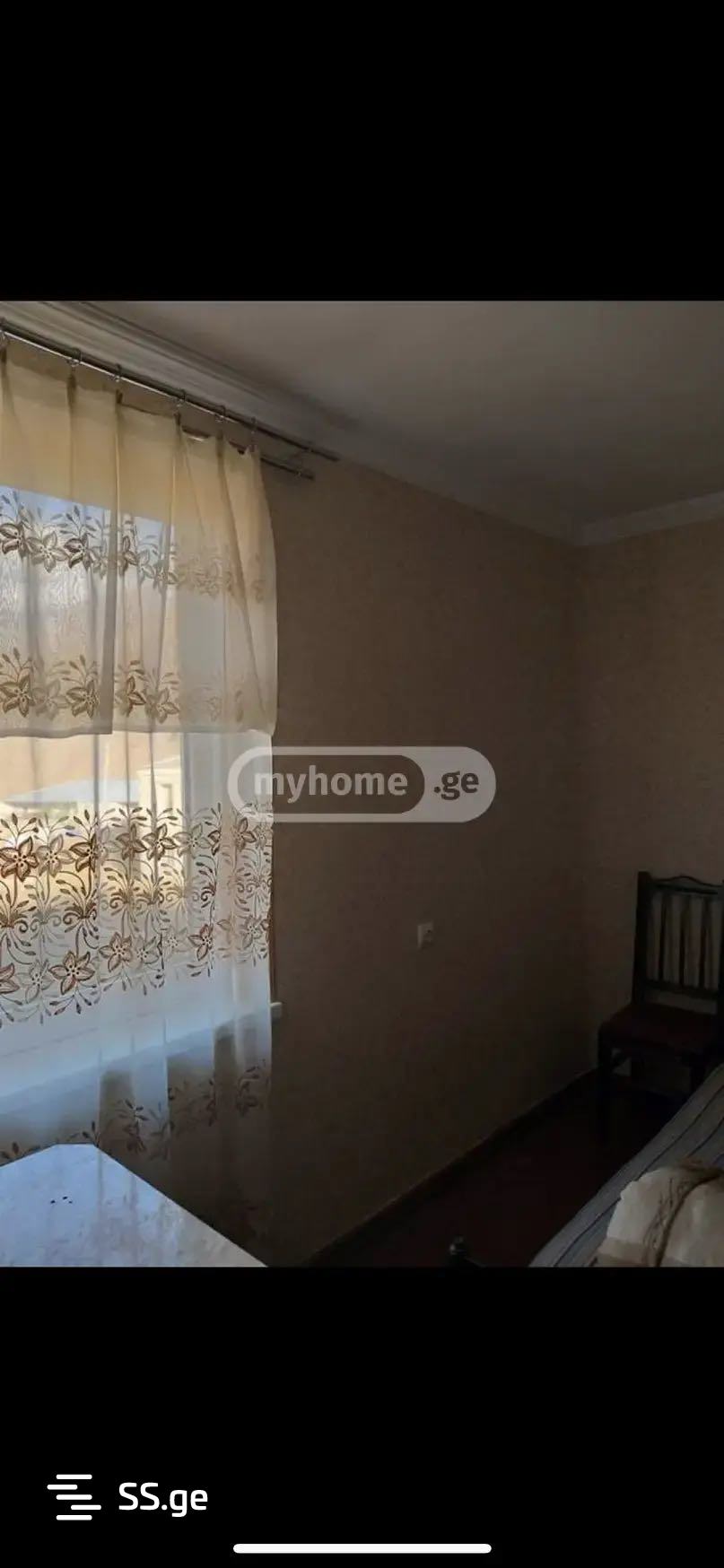 Продажа 4-комната Квартира view 3