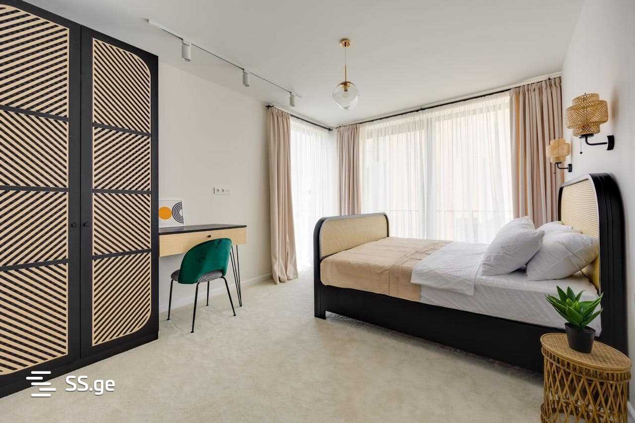 5 Room Flat For Rent. Sololaki view 5