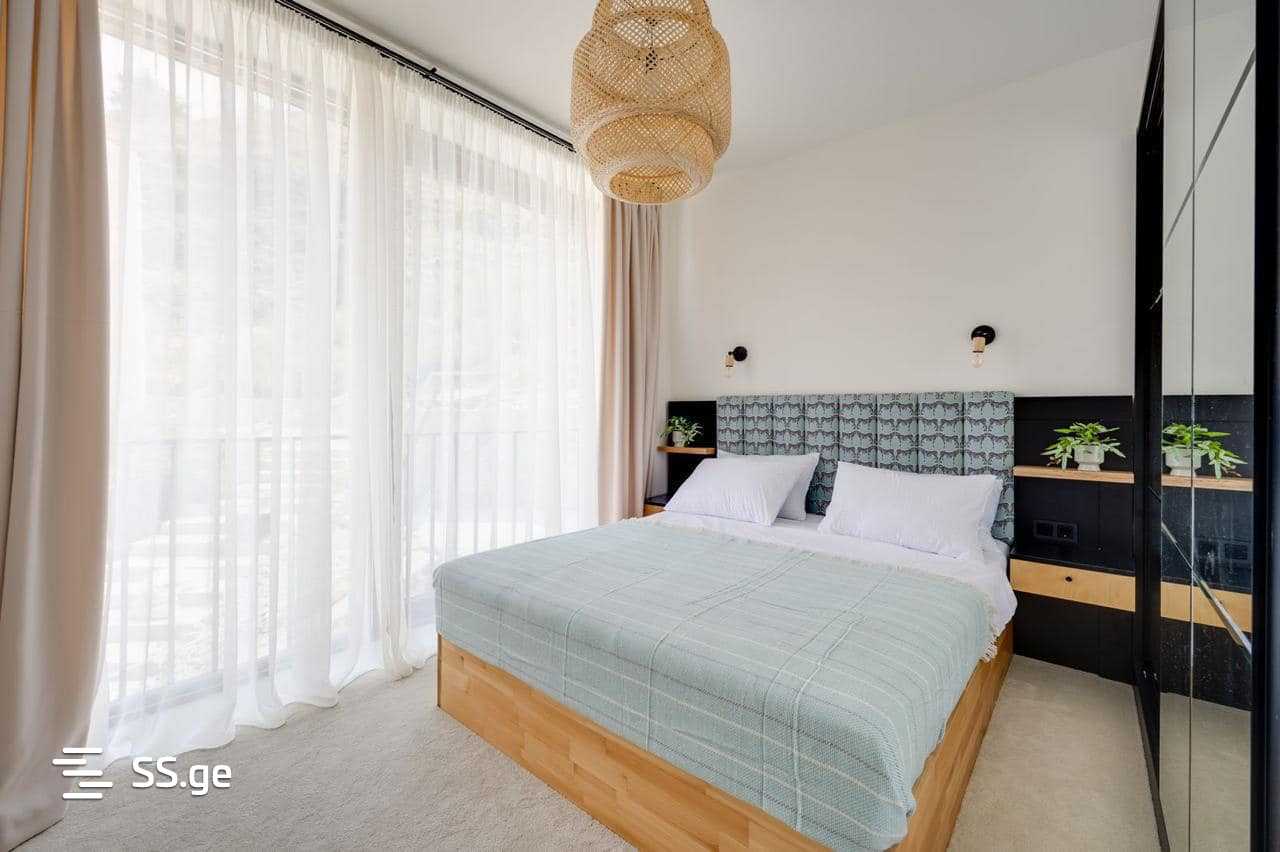 5 Room Flat For Rent. Sololaki view 9
