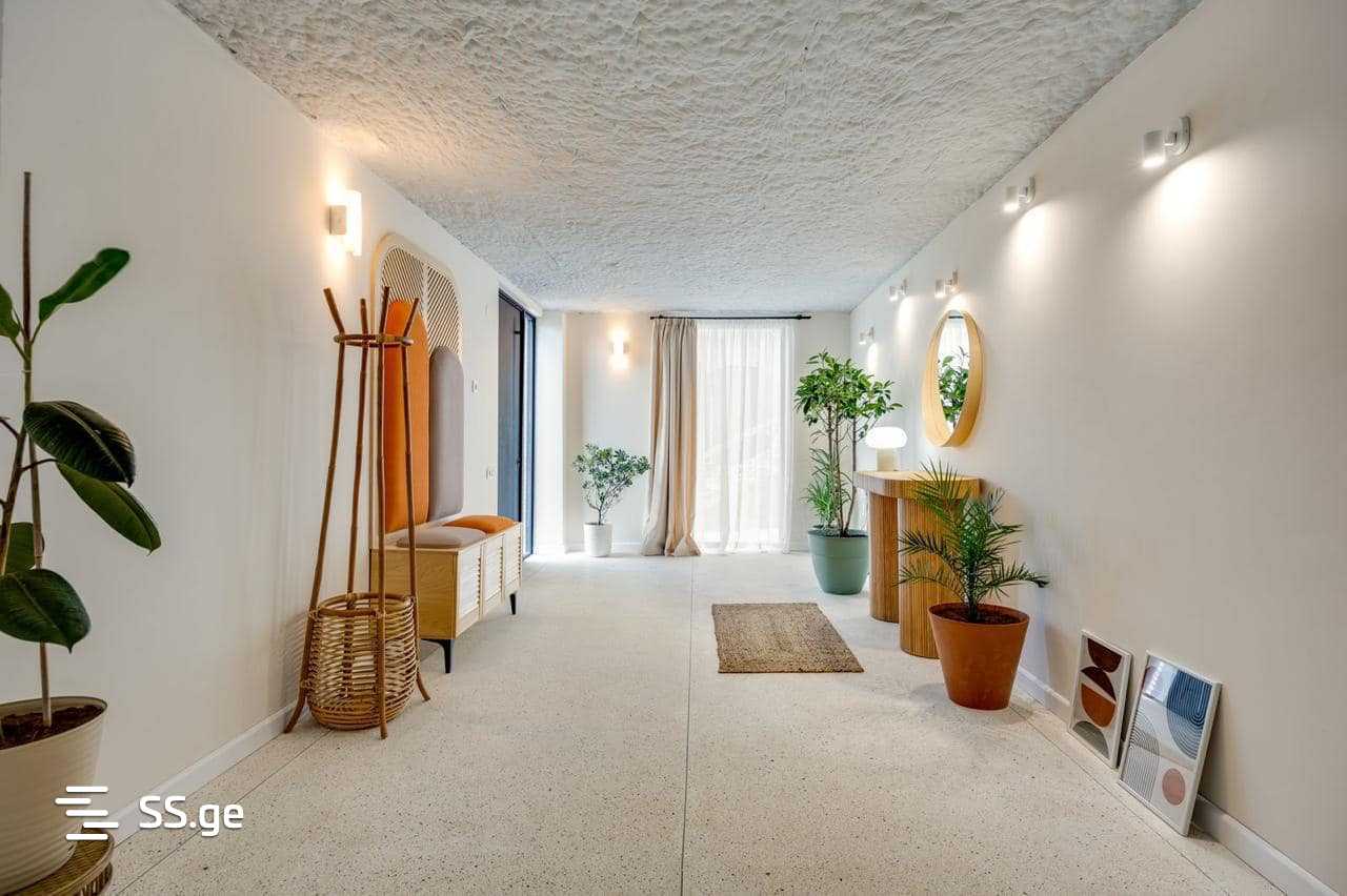 5 Room Flat For Rent. Sololaki view 6