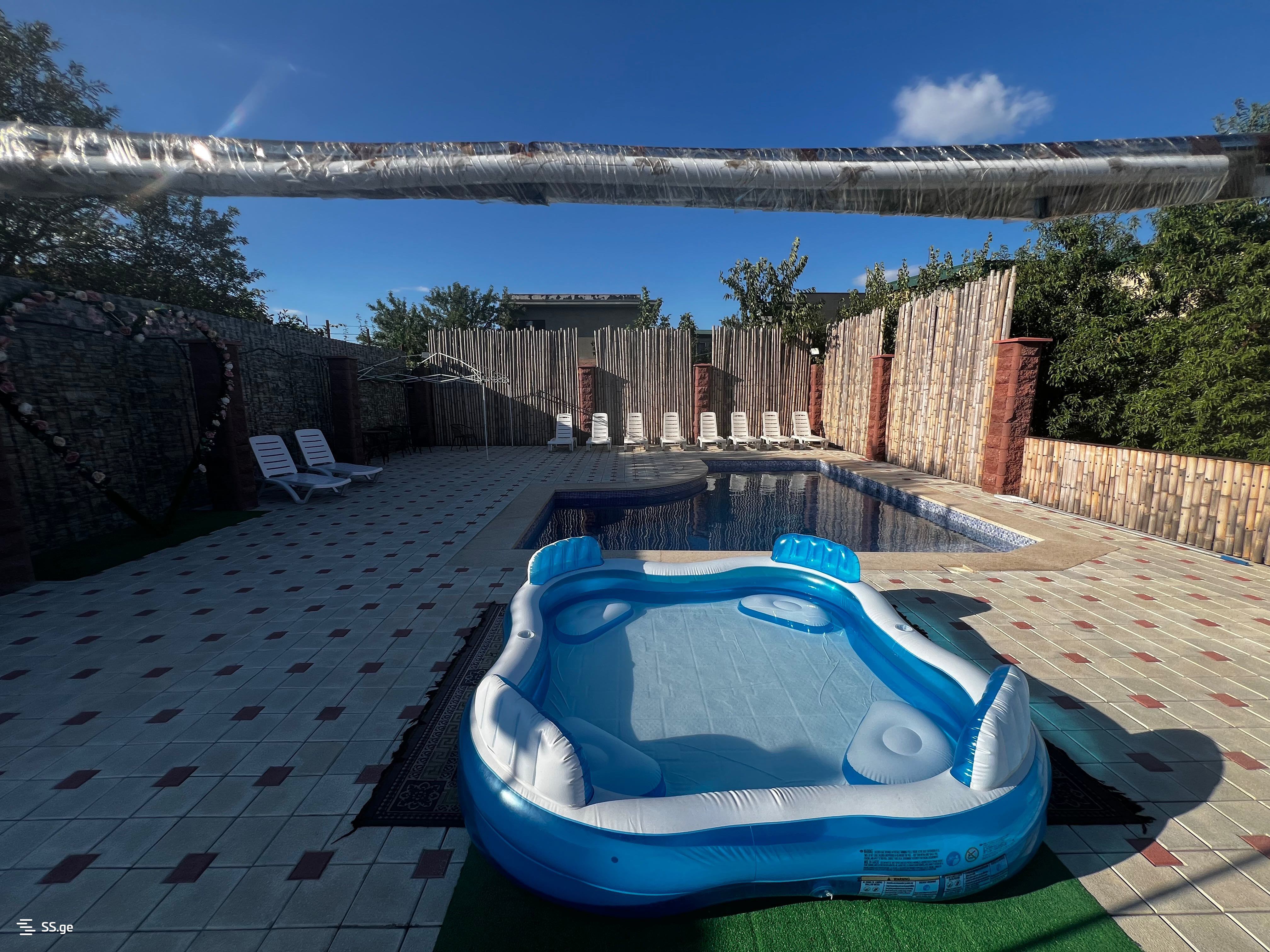 2 Room Private House For Sale view 3