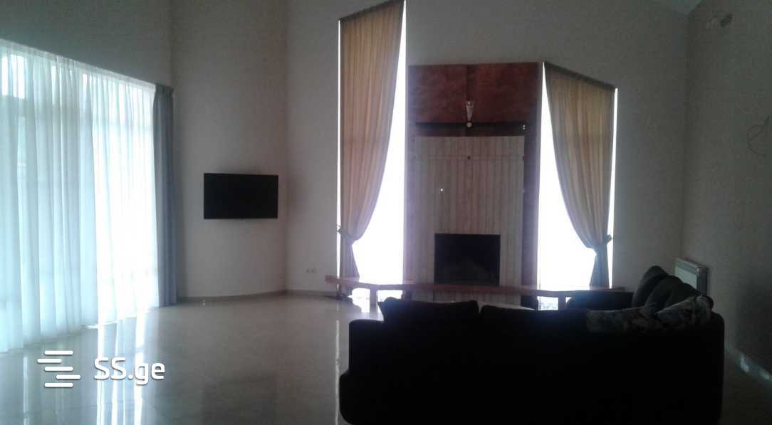 12 Room Private House For Sale view 2