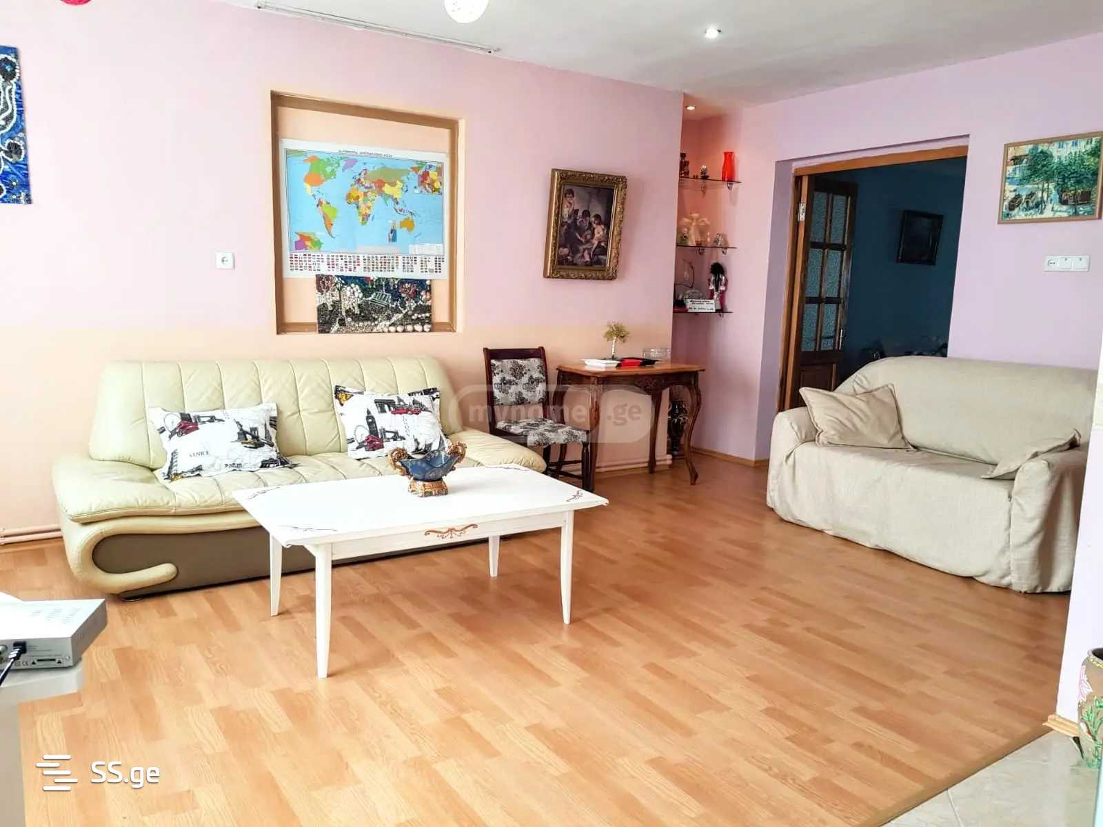 3 Room Flat For Sale view 9