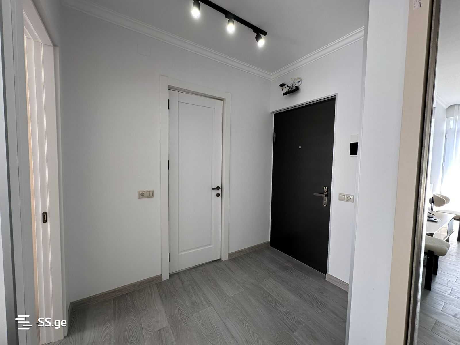 3 Room Flat For Rent. Batumi view 8