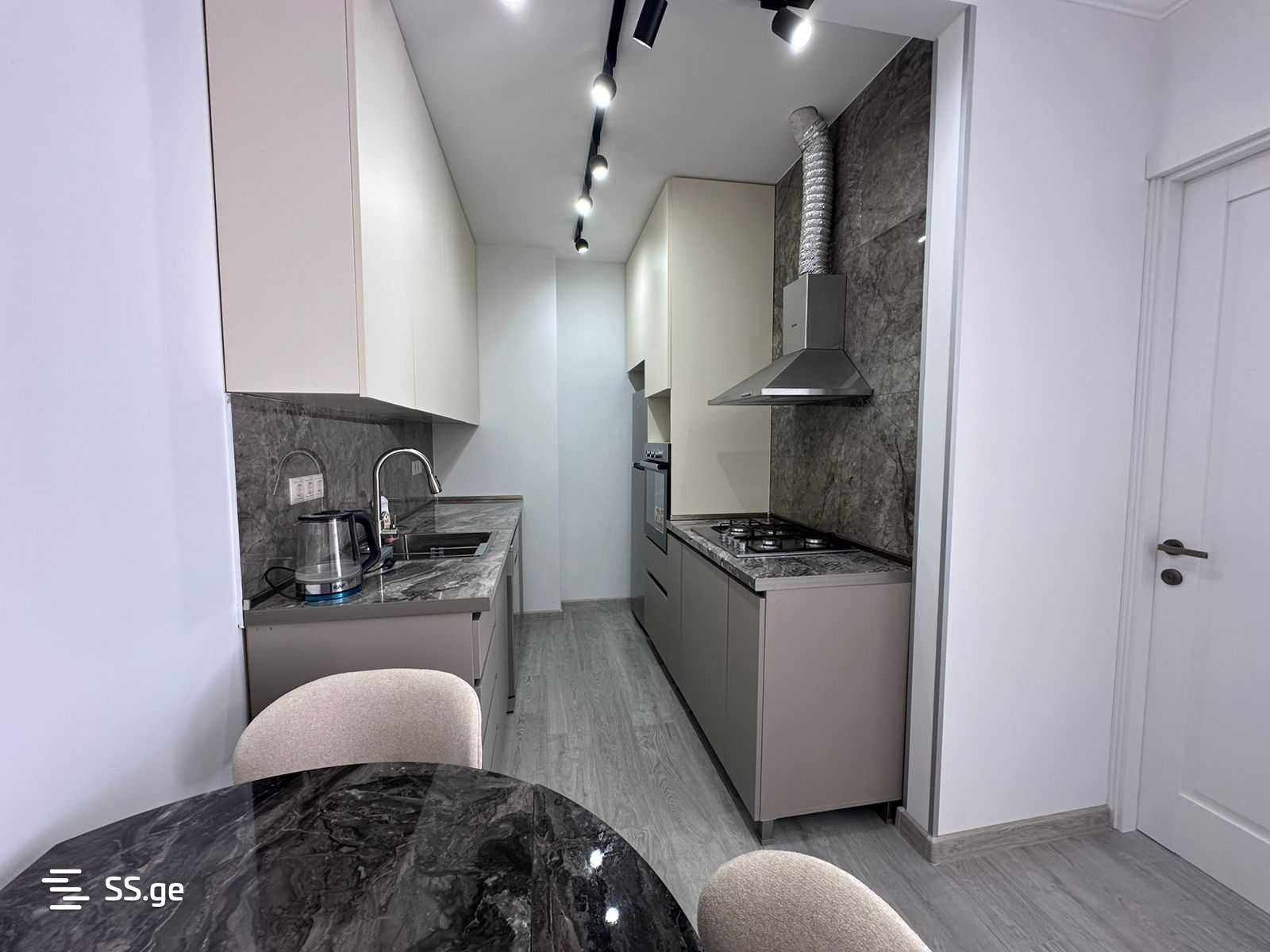 3 Room Flat For Rent. Batumi view 4