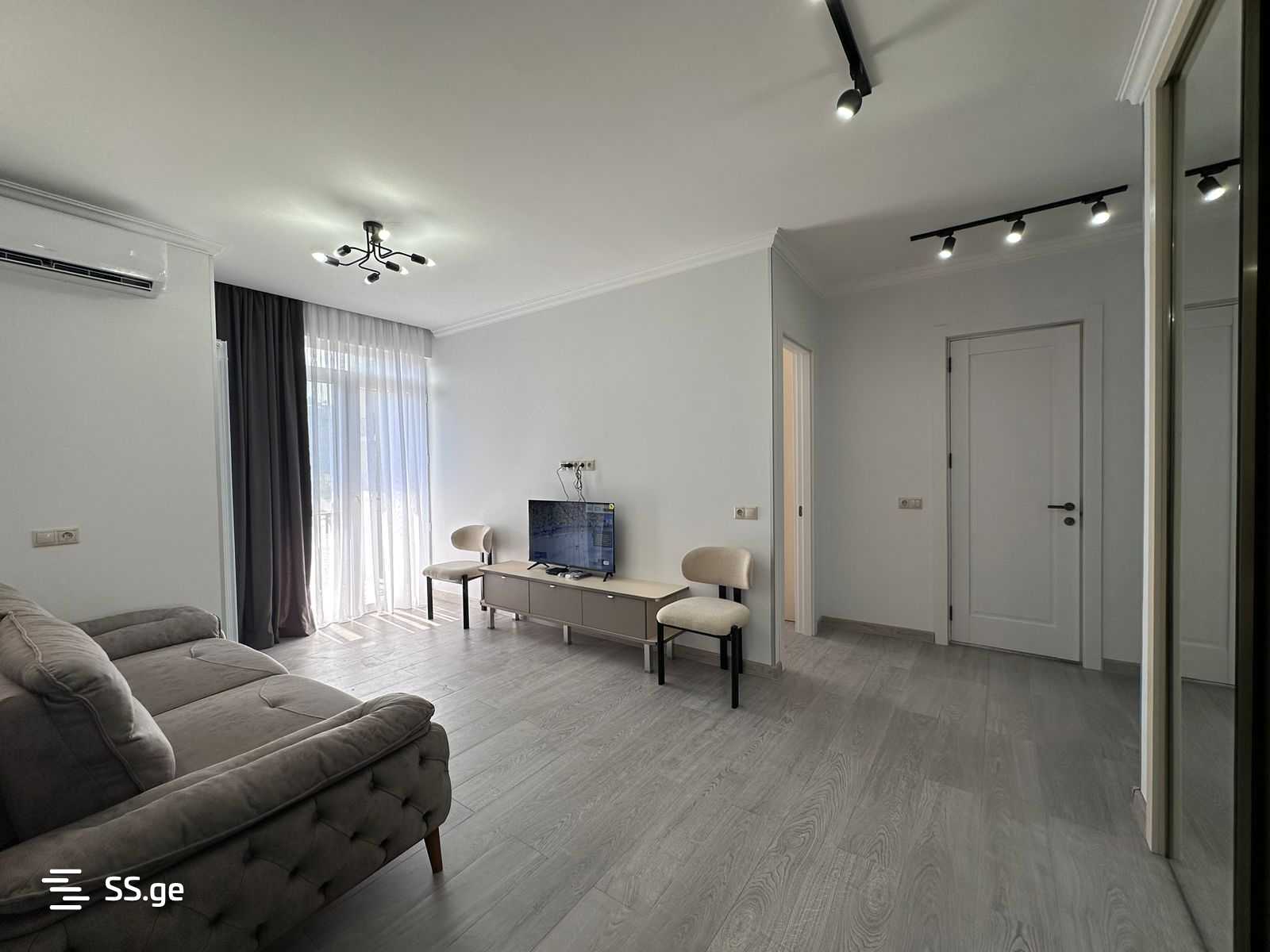 3 Room Flat For Rent. Batumi view 1