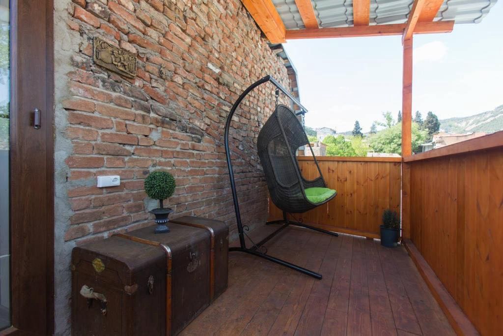Продажа 4-комната Квартира view 1