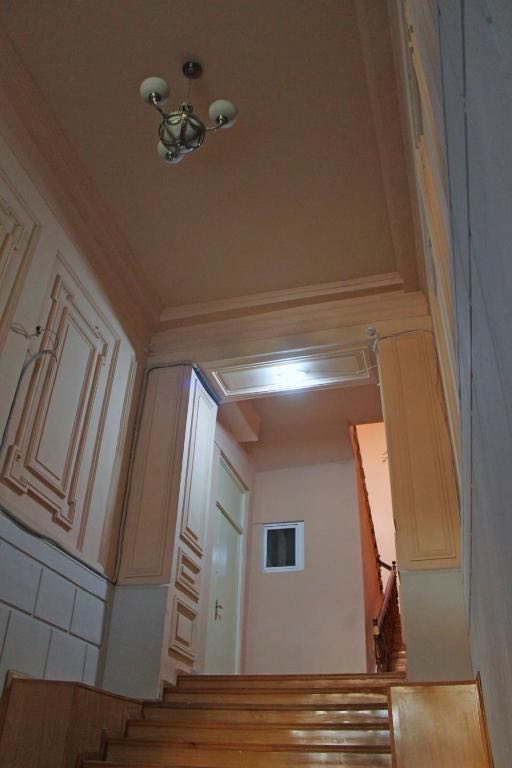 Продажа 4-комната Квартира view 7