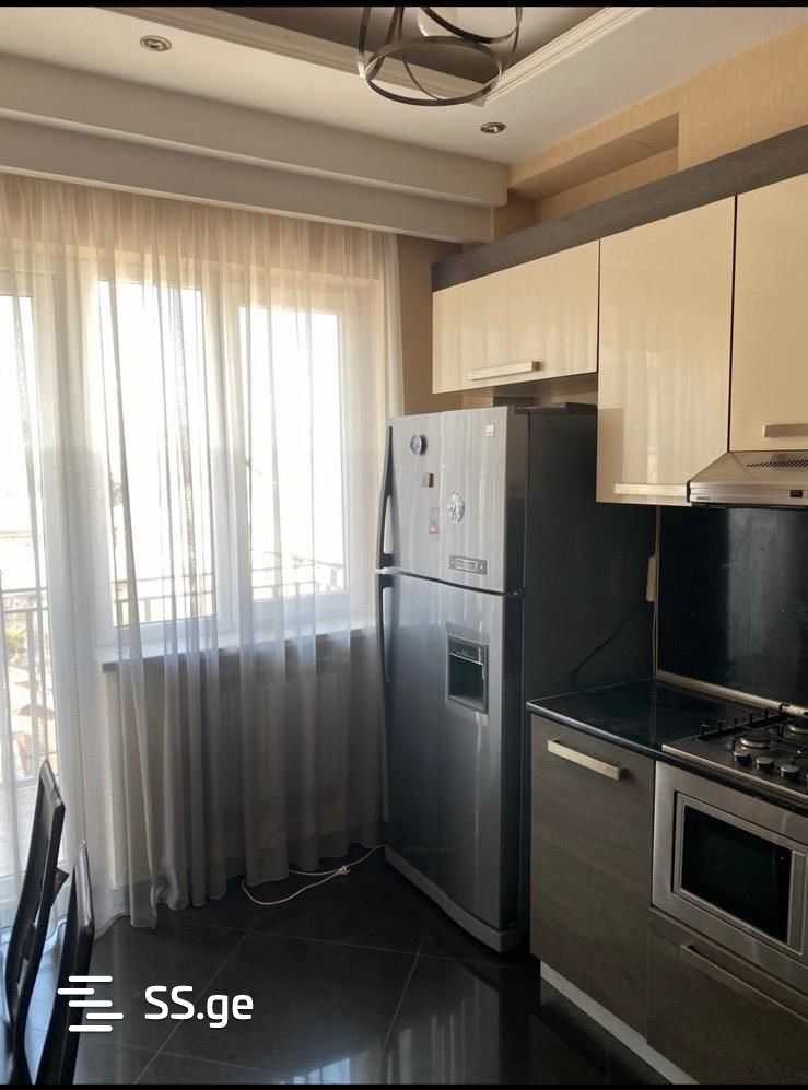 3 Room Flat For Rent. Vera view 8