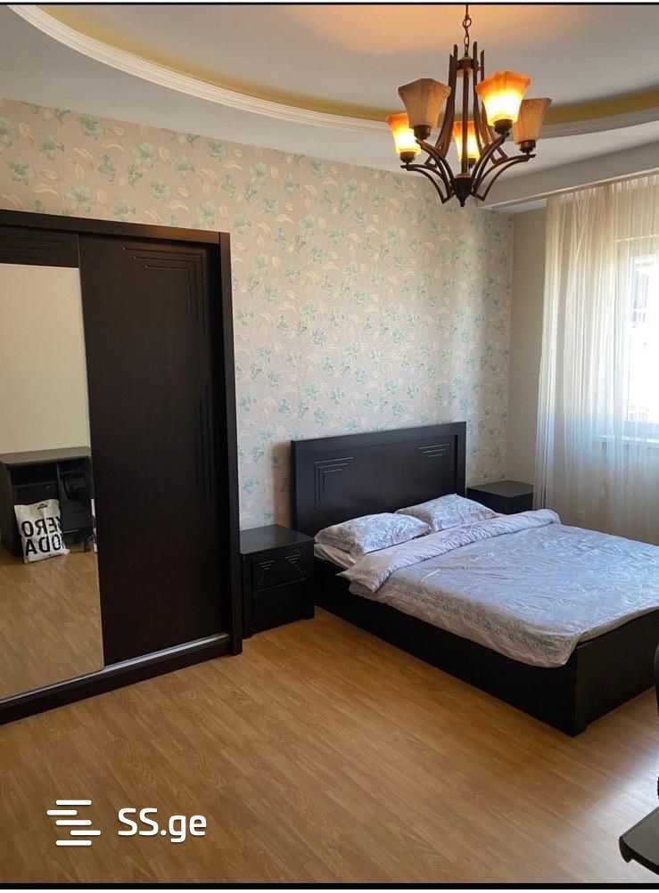 3 Room Flat For Rent. Vera view 9