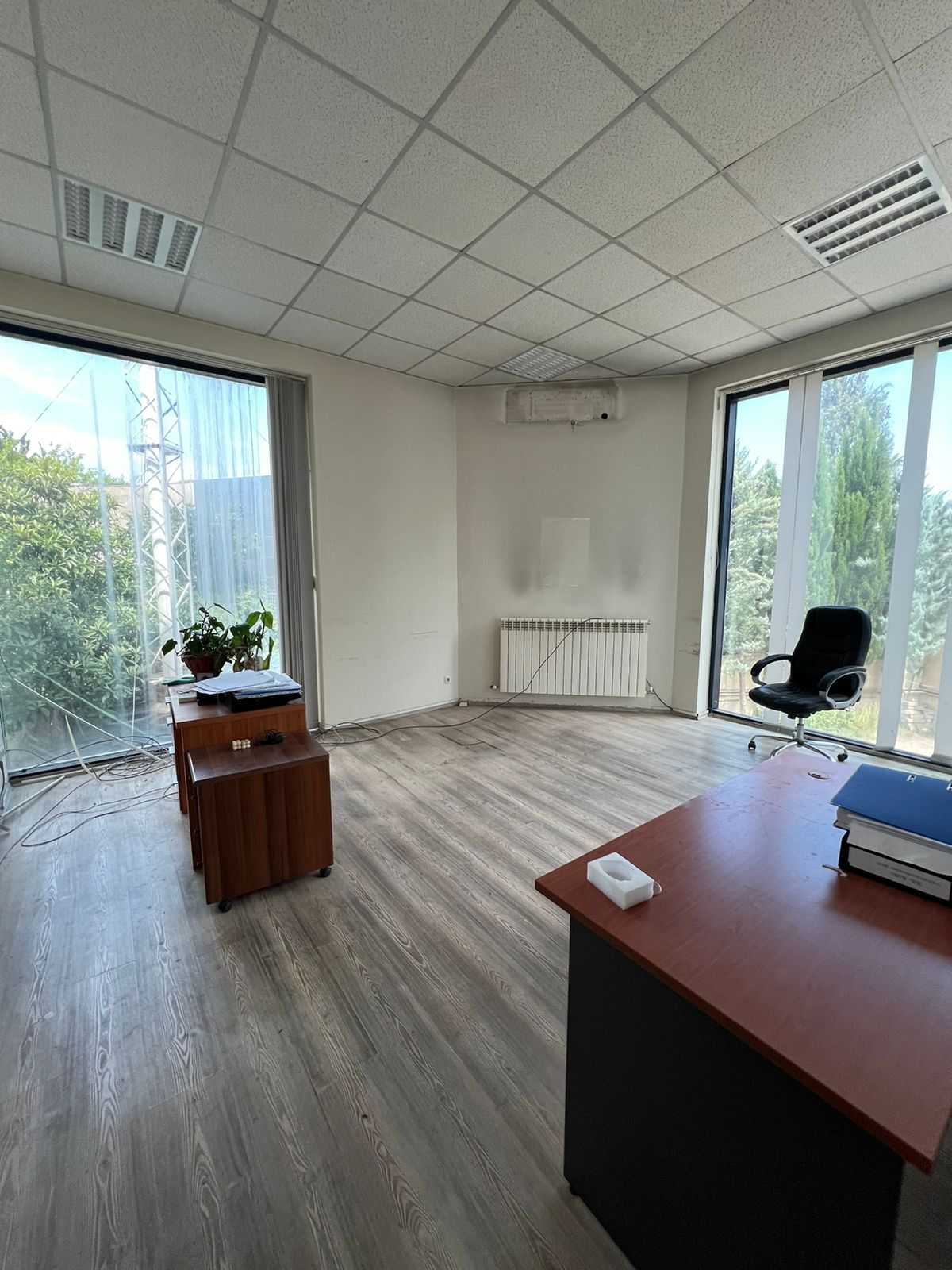 იყიდება Commercial Space საბურთალოში view 9