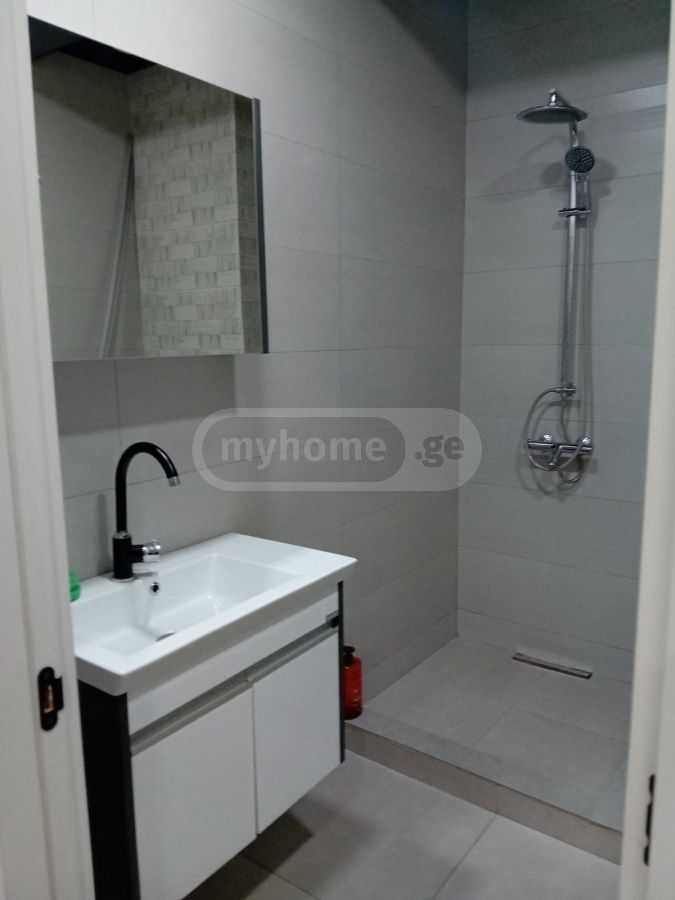 3 Room Flat For Rent. Didube view 9