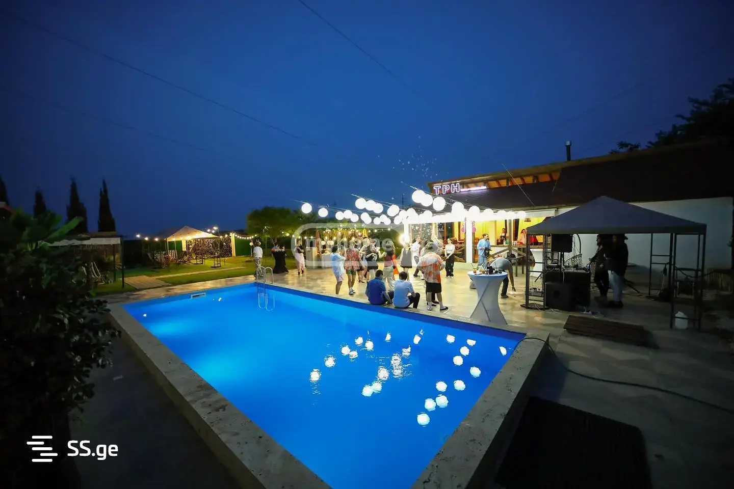 7 Room Private House Daily Rent. Shindisi view 1