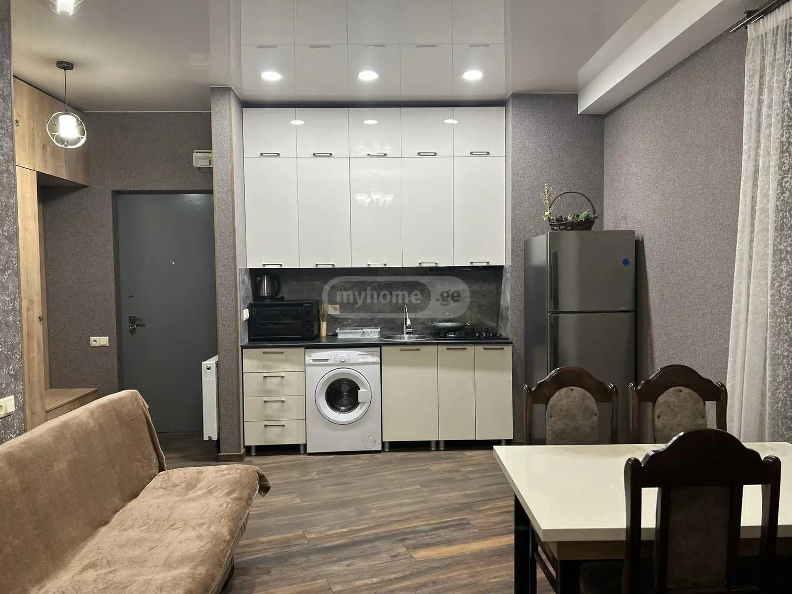 2 Room Flat For Rent. Isani view 1